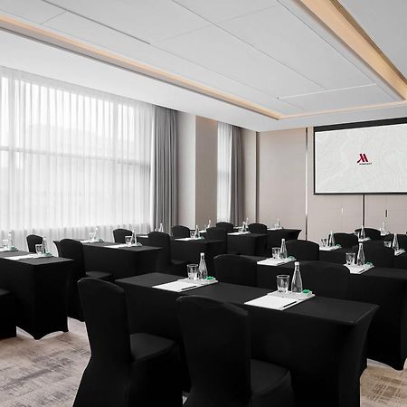 Shanghai Marriott Hotel Kangqiao Екстер'єр фото
