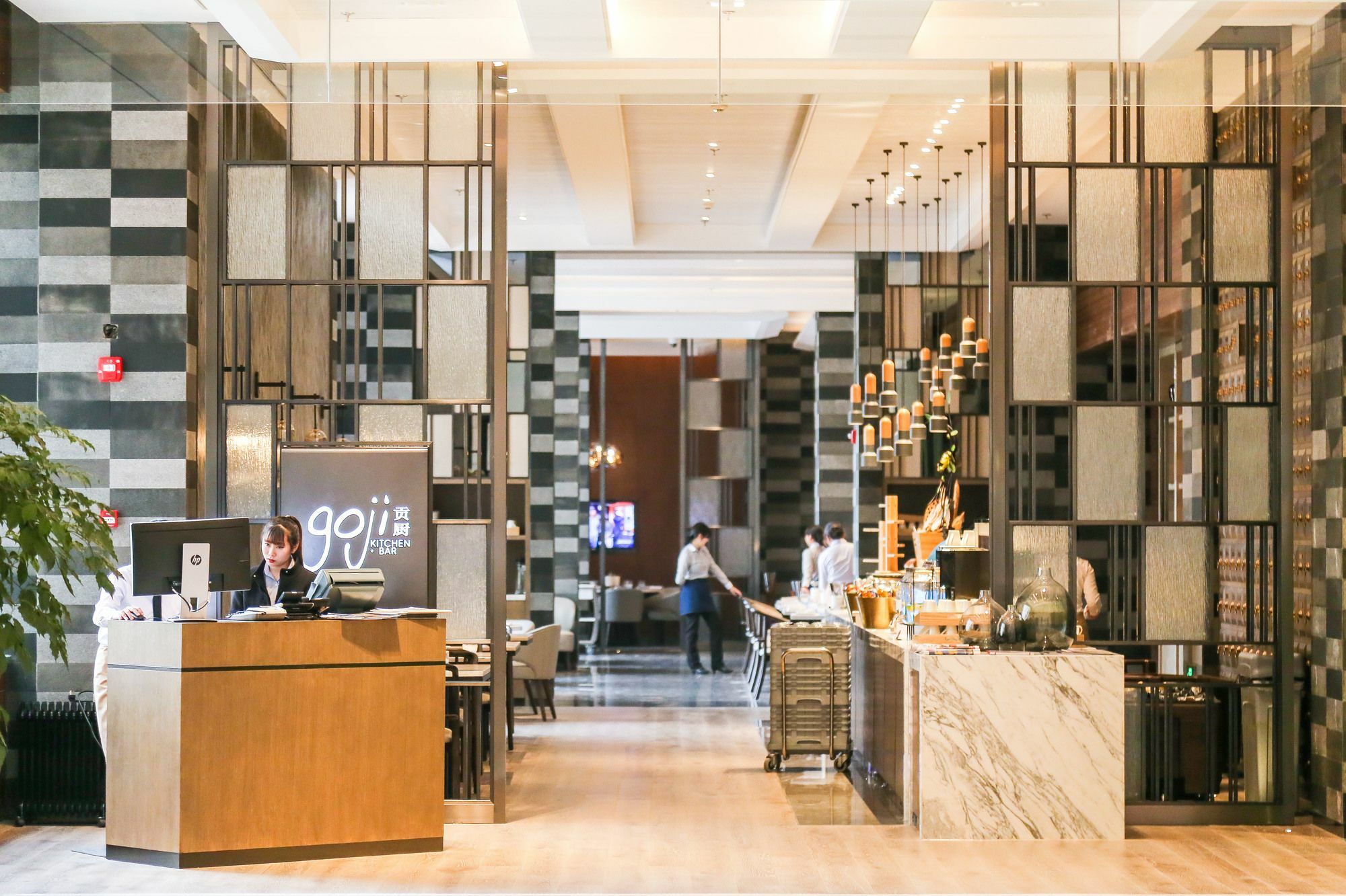Shanghai Marriott Hotel Kangqiao Екстер'єр фото